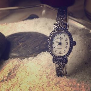 Quartz Geneva watch